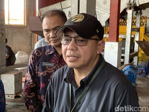 KLH Evaluasi Teknologi Pengolahan Sampah di TPST Kertalangu KLH Evaluasi Teknologi Pengolahan Sampah di TPST Kertalangu