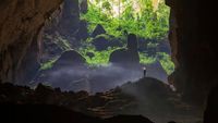 Melongok ke Dalam Gua Terbesar di Dunia Hang Son Doong, Merinding!