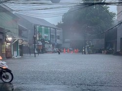 Jalan Fatmawati Jaksel juga Sempet Tergenang, Lalin Macet Kedua Arah