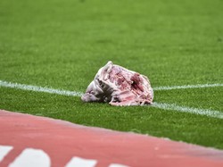 Duh, Fans Lempar Kepala Babi dalam Derby Paulista di Liga Brasil