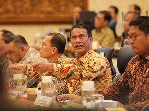 DPR Sebut Mentan Amran Bisa Jadi The Best of Agriculture Minister