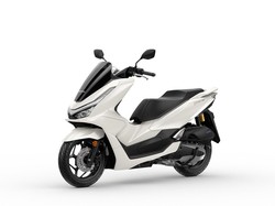 New Honda PCX 2025 Meluncur: Speedometer Baru, Setang Pakai Cover