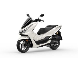 New Honda PCX 2025 Meluncur: Speedometer Baru, Setang Pakai Cover New Honda PCX 2025 Meluncur: Speedometer Baru, Setang Pakai Cover