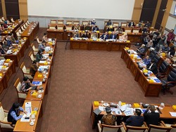 Legislator Soroti Marak Konten Porno di YouTube, Menkomdigi Janji Take Down