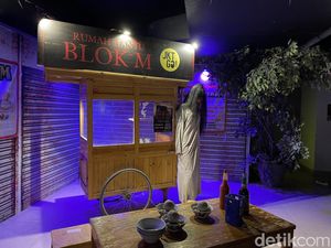 Hiii... Seram! Buat yang Berani-Berani Aja Jumpa Suzanna di Rumah Hantu Blok M