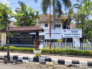 Polisi Selidiki Kasus Dugaan Penyelewengan Dana BOS SMKN 3 Purworejo Polisi Selidiki Kasus Dugaan Penyelewengan Dana BOS SMKN 3 Purworejo