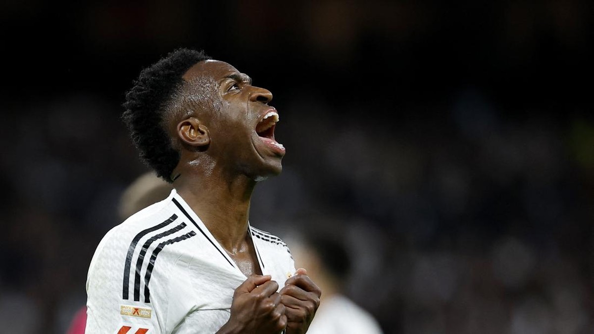 Vinicius Junior sedih melihat korban banjir bandang Valencia (REUTERS/Juan Medina)