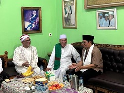Sowan ke Habib Muhammad bin Abdurrahman Assegaf, Pramono Anung Mohon Doa