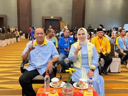 Wujudkan Visi Religius, Syah Afandin-Tiorita Siapkan 50 Paket Umrah Gratis Per Tahun