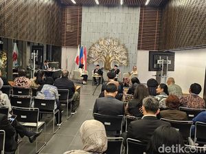 Dipo Alam Dapat Penghargaan dari Pemerintah Jepang: Terima Kasih, Saya Bangga Dipo Alam Dapat Penghargaan dari Pemerintah Jepang: Terima Kasih, Saya Bangga