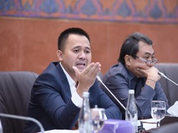 Legislator Minta Pemerintah Tegas Berantas Pinjol Ilegal & Judol di RI