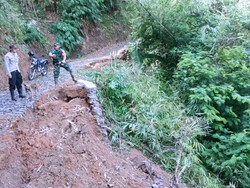 Banjir-Longsor Terjang 4 Kecamatan di Sukabumi, Jalan-Rumah Warga Rusak