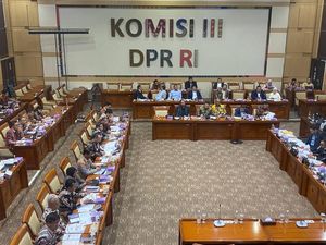 Kepala PPATK Ungkap Ada Warga Pakai 70% Gaji buat Main Judi Online Kepala PPATK Ungkap Ada Warga Pakai 70% Gaji buat Main Judi Online