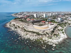 Bahaya! Volume Air di Danau Terbesar Bumi Menyusut dengan Cepat