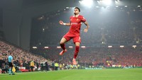 Luis Diaz (Liverpool). Nama Luis Diaz kabarnya dijadikan Barca sebagai alternatif jika tidak bisa mendapatkan Nico Williams. Barca disebut terus memantau situasi Diaz, termasuk kemungkinan Liverpool melepasnya. Foto: Getty Images/Carl Recine