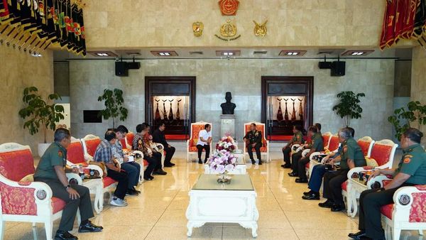 Menhut-Panglima TNI Bertemu Bahas Penjagaan dan Rehabilitasi Hutan