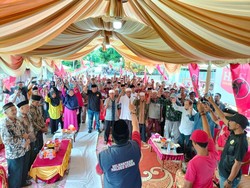 Husain-Asrul Kampanye di Kepulauan Sula, Warga Titip Perbaikan Infrastruktur