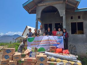 Pegadaian Salurkan Bantuan ke Warga Terdampak Erupsi Gunung Lewotobi