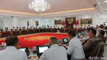 Prabowo Serukan Modernisasi: 'Telepon Saya Tanpa Ragu, Mari Tinggalkan Mentalitas Feodal!'