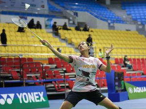 Malaysia Open 2025: Putri KW Tumbang dari Intanon di 8 Besar