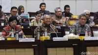 Gubernur BI Rapat Bareng Komisi XI Bahas Kinerja Triwulan III 2024
