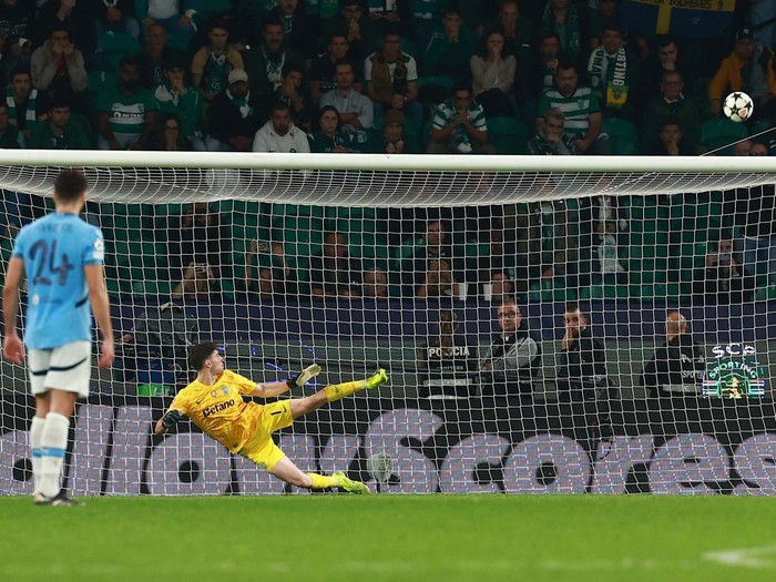 Soccer Football - Champions League - Sporting CP v Manchester City - Estadio Jose Alvalade, Lisbon, Portugal - November 5, 2024
Manchester City manager Pep Guardiola Action Images via Reuters/Andrew Boyers     TPX IMAGES OF THE DAY