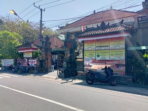 Pelayanan di Kantor Desa Bongkasa Tetap Berjalan meski Kades Ditangkap Polisi Pelayanan di Kantor Desa Bongkasa Tetap Berjalan meski Kades Ditangkap Polisi