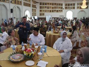 Suasana Ramah Taman Keluarga Pahlawan dan Perintis Kemerdekaan Suasana Ramah Taman Keluarga Pahlawan dan Perintis Kemerdekaan