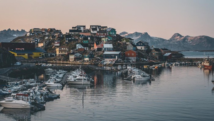 Sunset di Maniitsoq, Greenland Sunset di Maniitsoq, Greenland
