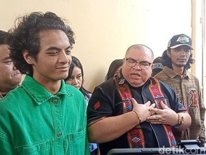 Pihak Vadel Badjideh Ngotot Minta Dikonfrontir dengan Anak Nikita Mirzani Pihak Vadel Badjideh Ngotot Minta Dikonfrontir dengan Anak Nikita Mirzani