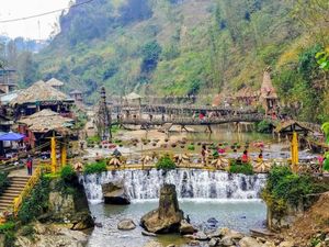 Pariwisata Vietnam Menanjak, Tembus 6 Juta Wisatawan dalam Tiga Bulan Pariwisata Vietnam Menanjak, Tembus 6 Juta Wisatawan dalam Tiga Bulan