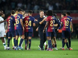 Flick Minta Para Pemain Barcelona Tak Ikut-ikutan Protes ke Wasit