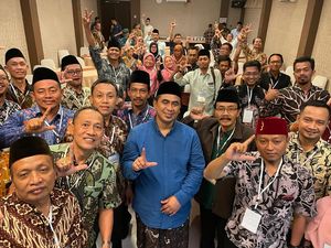 Luthfi-Yasin Janji Tak Bedakan Sekolah Negeri-Swasta: Agar Sama-sama Maju