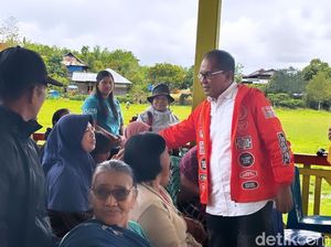 Warga Seko Curhat ke Danny Diabaikan Pemprov Sejak Nurdin Abdullah Lengser Warga Seko Curhat ke Danny Diabaikan Pemprov Sejak Nurdin Abdullah Lengser