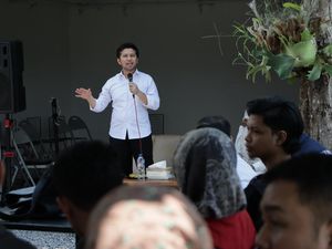 Tanggapan Cawagub Emil Soal Penghapusan Piutang oleh Presiden Prabowo Tanggapan Cawagub Emil Soal Penghapusan Piutang oleh Presiden Prabowo