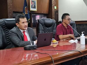 Respons Legislator PDIP soal Survei Pilwalkot Jogja: Harus Jujur Respons Legislator PDIP soal Survei Pilwalkot Jogja: Harus Jujur