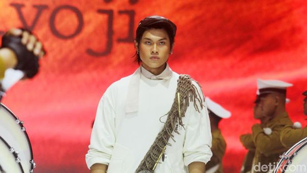 10 Koleksi Danjyo Hiyoji di JFW 2025, Busana Pria Edgy