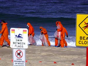 Pantai Sydney Tutup, Ada Ratusan Bola Hitam Isi Kotoran Manusia Pantai Sydney Tutup, Ada Ratusan Bola Hitam Isi Kotoran Manusia
