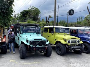 Sambat Pelaku Wisata di Malang soal Naiknya Tarif Tiket TNBTS Sambat Pelaku Wisata di Malang soal Naiknya Tarif Tiket TNBTS