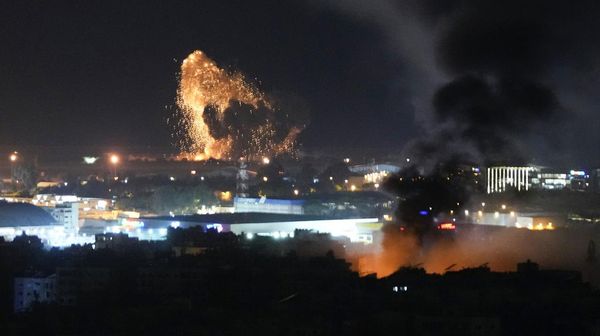 Penampakan Ledakan Dashyat di Lebanon Akibat Rudal Israel