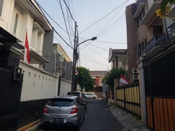 Rumah 4 Lantai Siap Huni Rawamangun