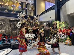 Mengenal Lebih Dekat Kebudayaan Kalimantan Bersama Sanggar Borneo Mengenal Lebih Dekat Kebudayaan Kalimantan Bersama Sanggar Borneo