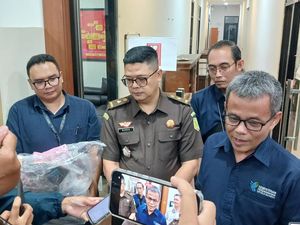 Tersangka Kecurangan SPBU Rest Area Karawang Diserahkan ke Kejati Jabar