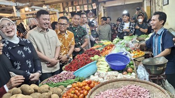 Pasar Tumpah Menggerogoti Rezeki Pedagang Pasar Kebon Kembang Bogor