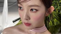 Foto-foto Ini Bikin Gak Sabar Nunggu Debut Solo Irene Red Velvet