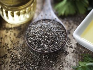 4 Makanan Ini Punya Asam Lemak Omega-3 Lebih Tinggi dari Salmon 4 Makanan Ini Punya Asam Lemak Omega-3 Lebih Tinggi dari Salmon