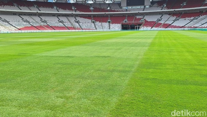 Lapangan Stadion Utama Gelora Bung Karno Lapangan Stadion Utama Gelora Bung Karno