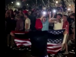 Video: Mahasiswa AS Berpesta untuk Rayakan Kemenangan Trump