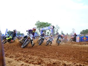 Supercrosser 2024 Tuntas, Hadirkan Pembalap Andal Supercrosser 2024 Tuntas, Hadirkan Pembalap Andal
