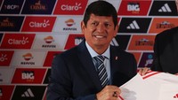 Sebuah sumber di Kantor Kejaksaan Tajikistan mengatakan “penahanan praperadilan” selama 15 hari itu terjadi ketika jaksa menyelidiki tuduhan penggelapan dana FPF, persahabatan dengan beberapa klub sepak bola profesional, dan penjualan tiket.